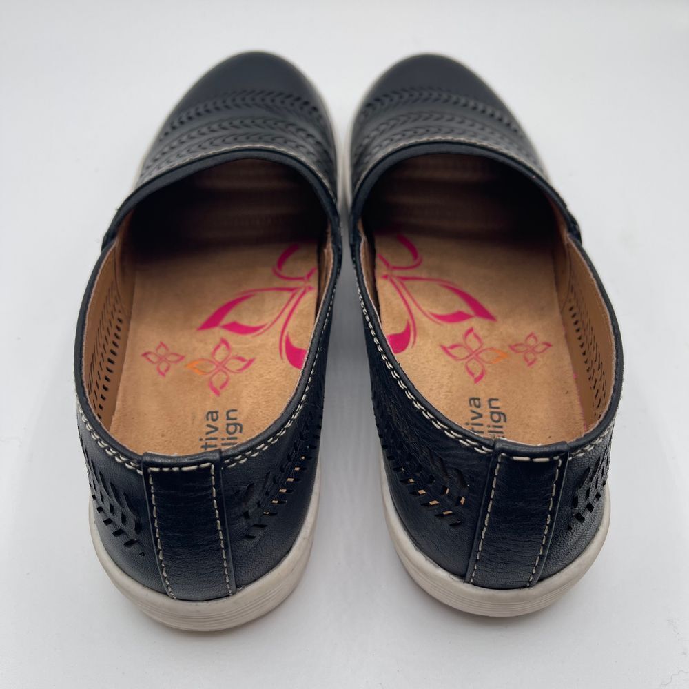 Comfortiva Loring Laser-Cut Slip-On Sneakers Black Leather Casual Comfort Shoe 7 - Picture 9 of 10